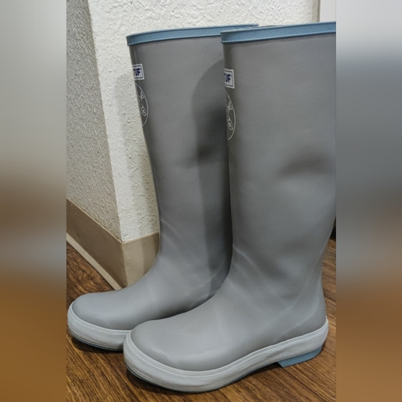 XTRATUF Salmon Sisters 15" Gray Boots - Picture 9 of 13